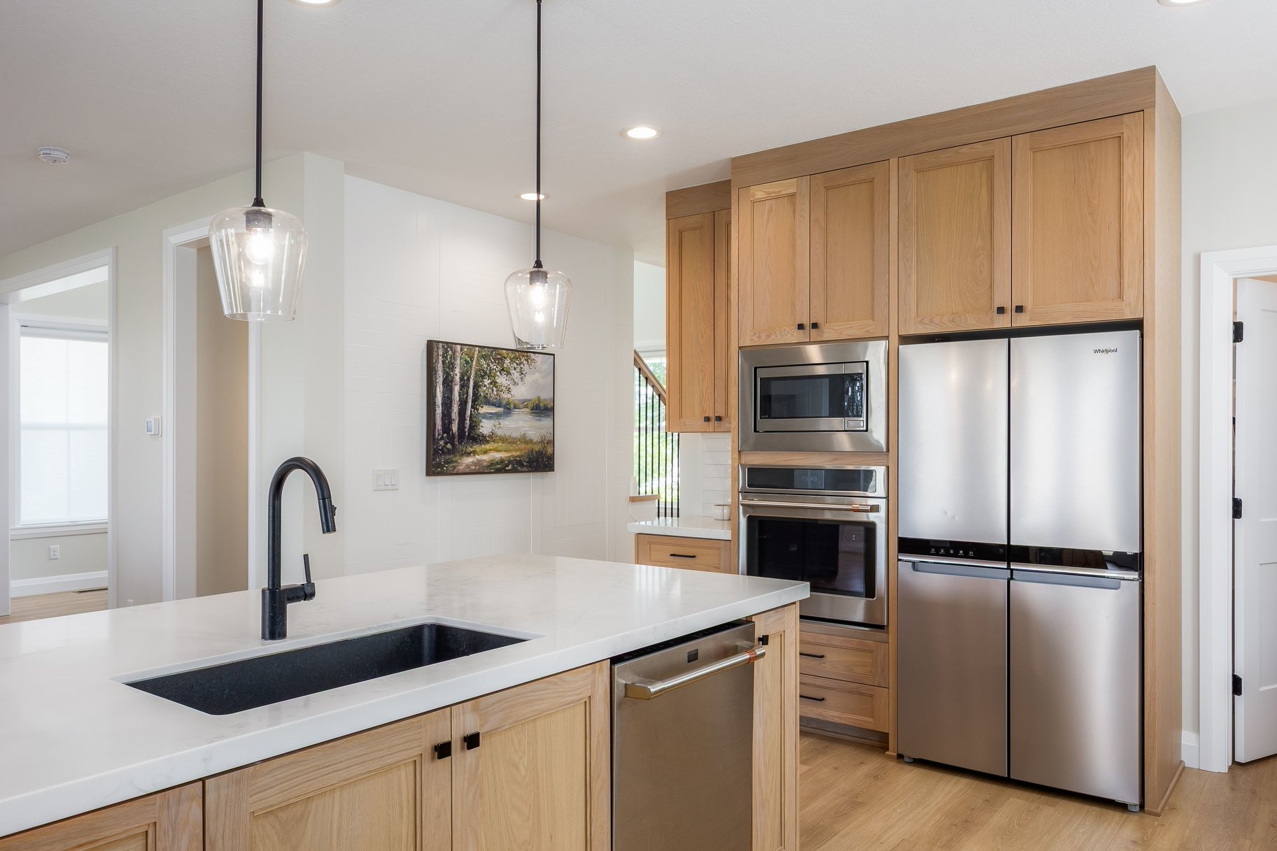  Impeccably Maintained Home with Mountain Views & Four-Car Garage - 物件實景