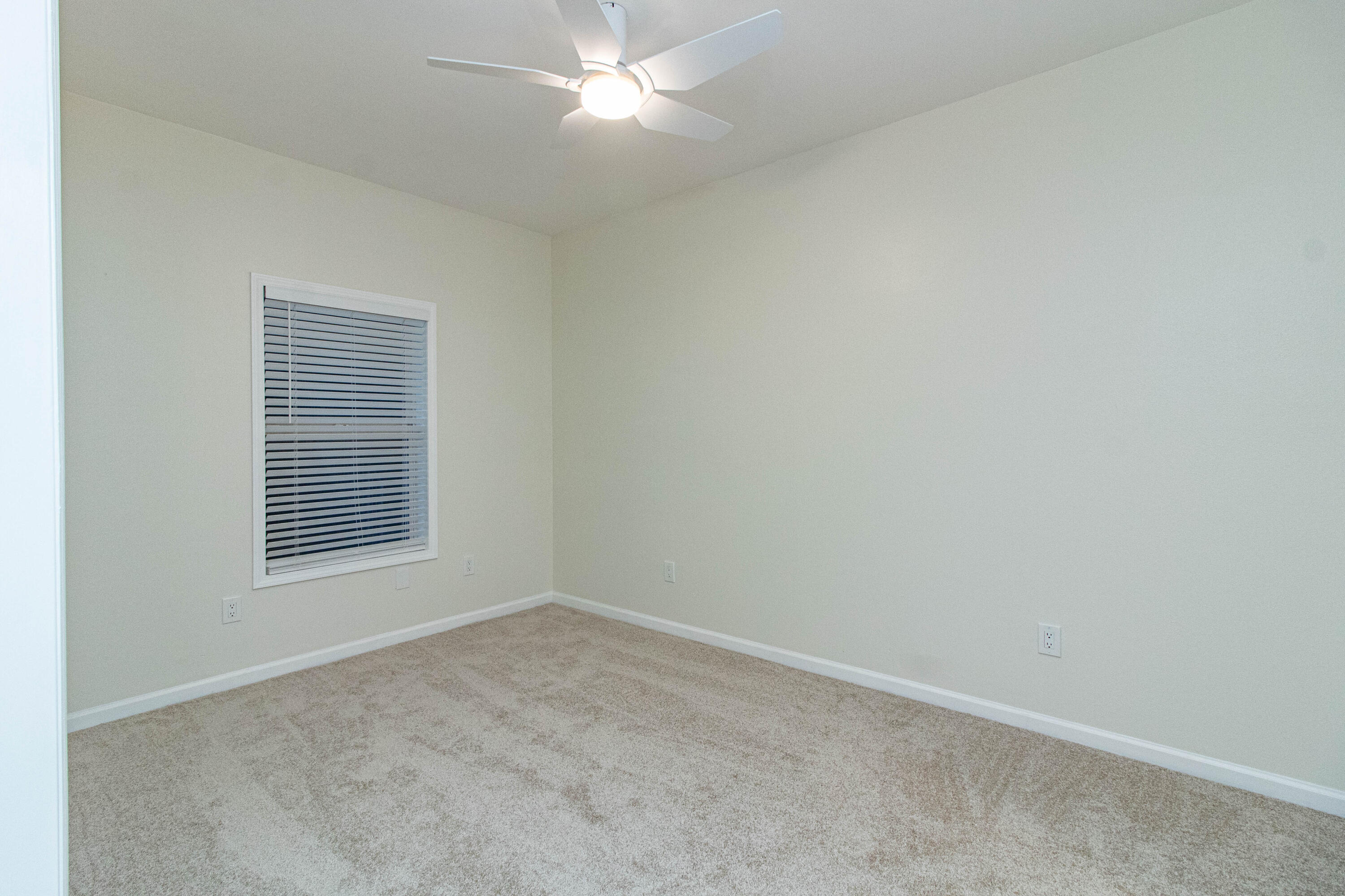 212 Harbor Boulevard Unit 102, Destin, Florida, 32541, United States, 2 Bedrooms Bedrooms, ,2 BathroomsBathrooms,Residential,For Sale,212 Harbor Boulevard Unit 102,1658539