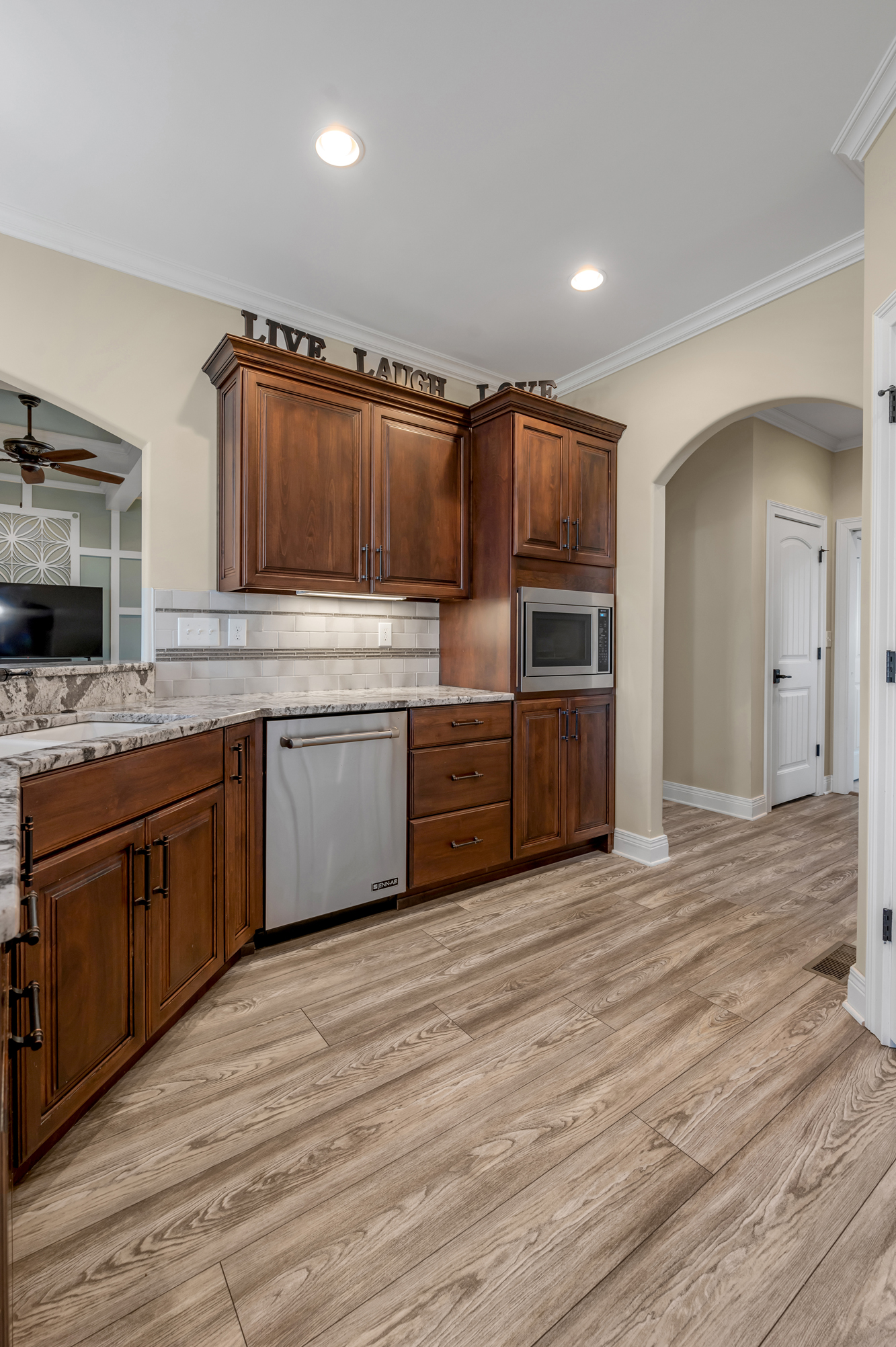  2945 Blackford Parkway - 物件實景