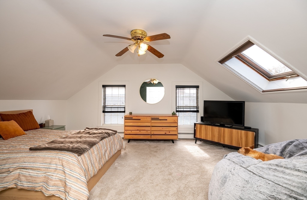 Salem, Massachusetts, 01970, United States, 3 Bedrooms Bedrooms, ,2 BathroomsBathrooms,Residential,For Sale,1990953