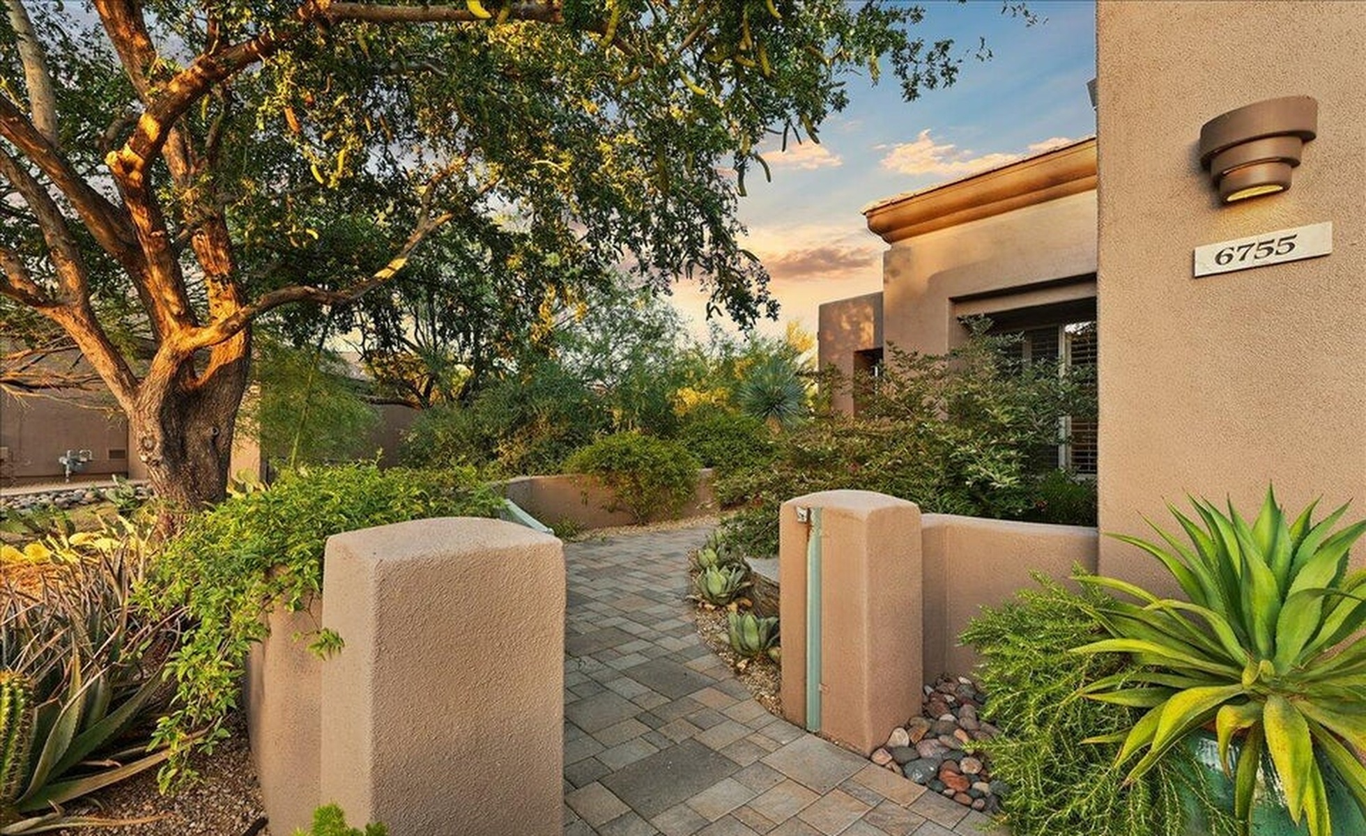  6755 East Nightingale Star Circle  Scottsdale, AZ - 物件實景