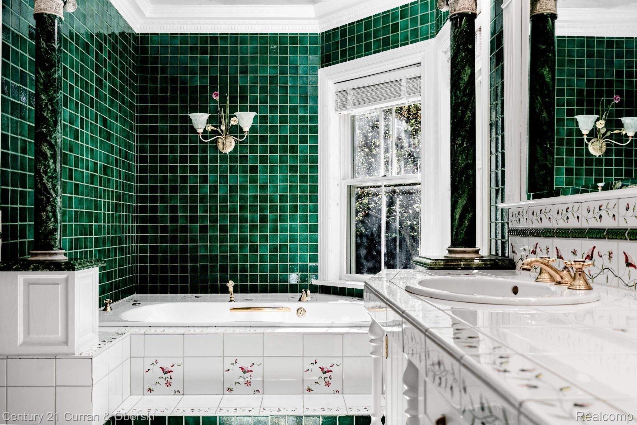 Mullett Township, Michigan, 49749, United States, 10 Bedrooms Bedrooms, ,14 BathroomsBathrooms,Residential,For Sale,1987359