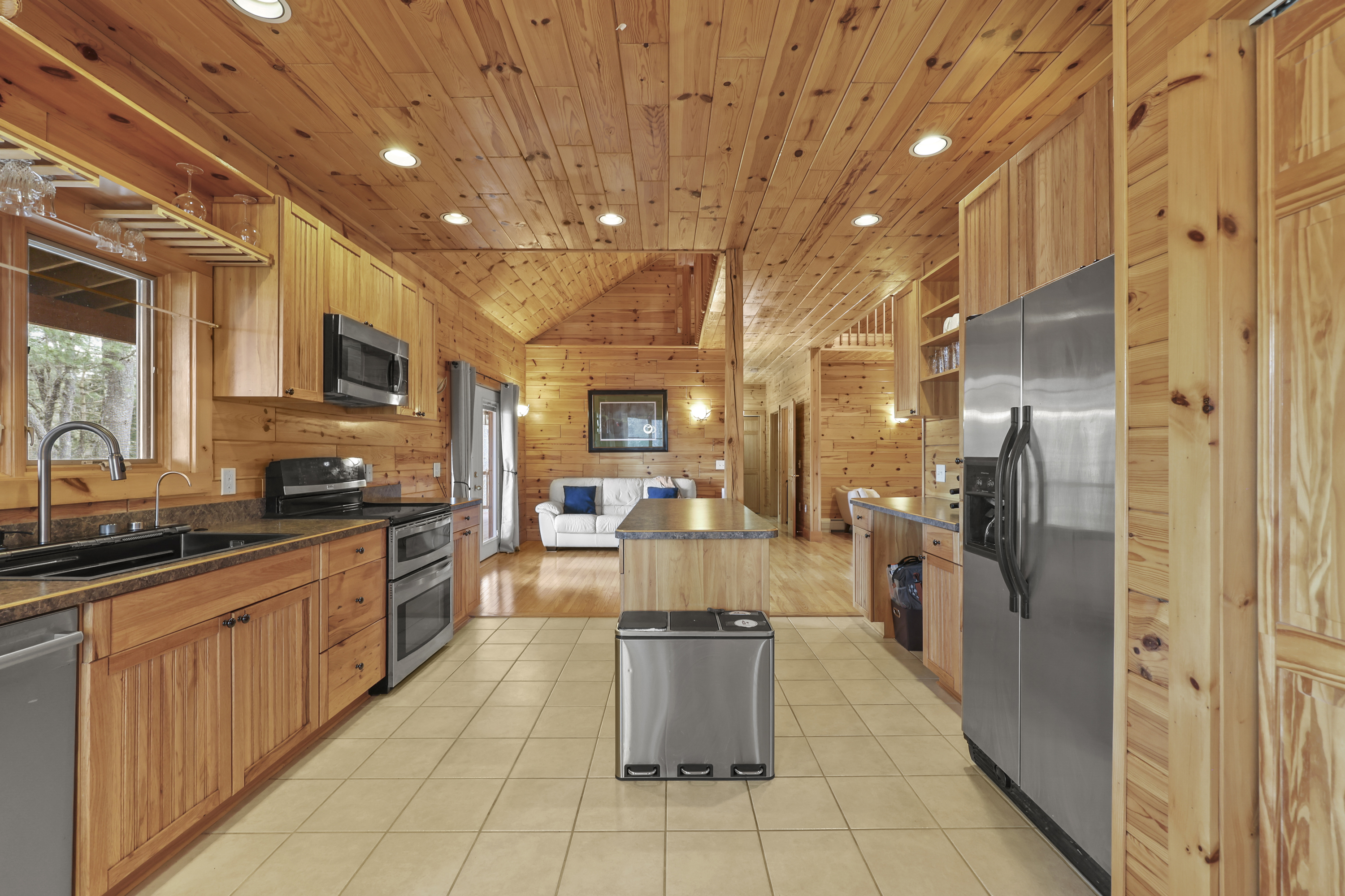  Berkshires Log Home Retreat with Wildlife Pond & Guest Apartment - 物件實景