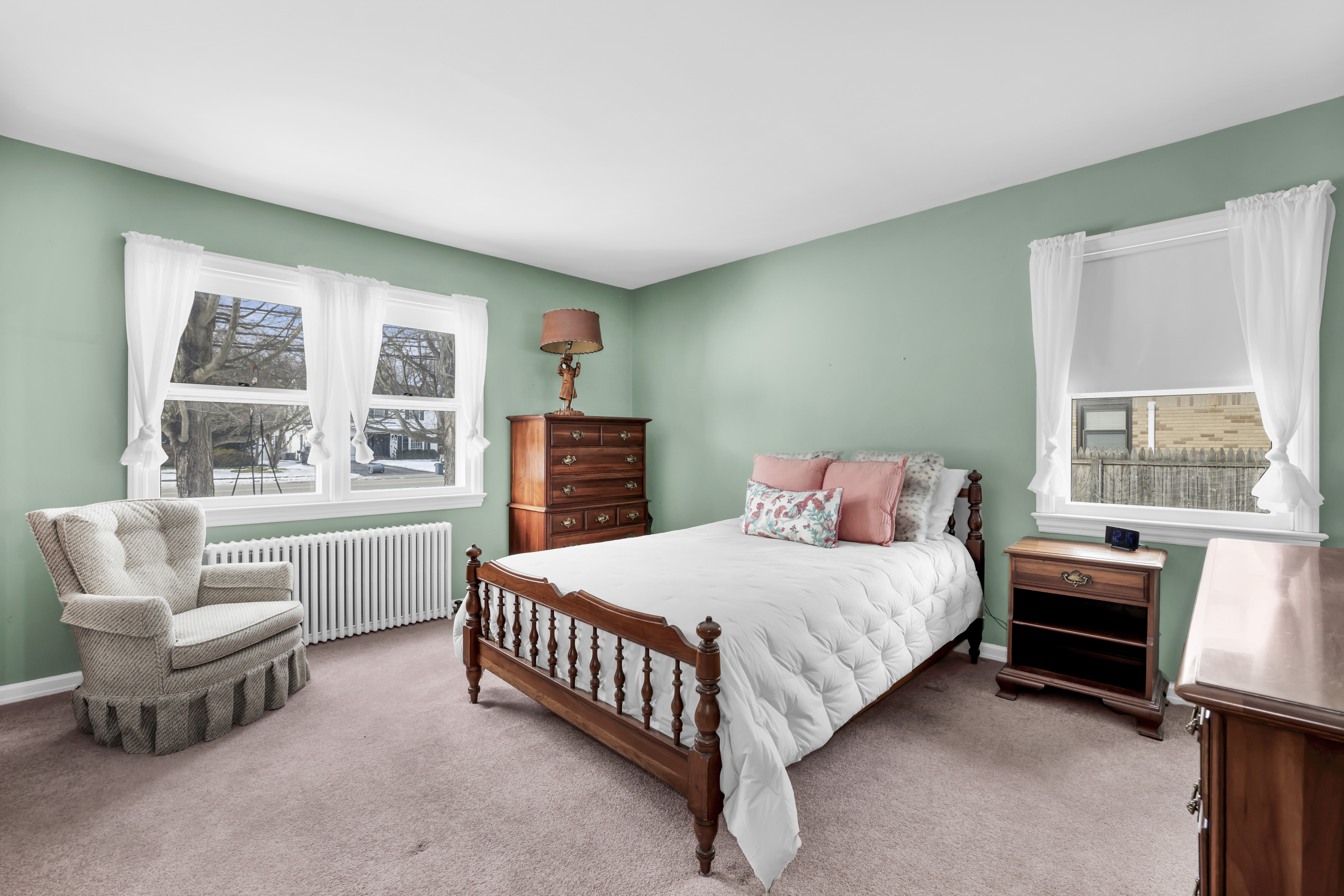 Pompton Plains, New Jersey, 07444, United States, 4 Bedrooms Bedrooms, ,3 BathroomsBathrooms,Residential,For Sale,2007489