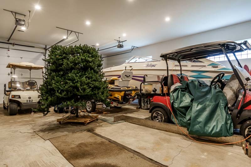 Machesney Park, Illinois, 61115, United States, 4 Bedrooms Bedrooms, ,5 BathroomsBathrooms,Residential,For Sale,2048172