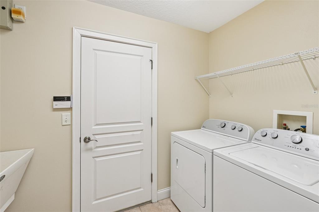 Mount Dora, Florida, 32757, United States, 4 Bedrooms Bedrooms, ,2 BathroomsBathrooms,Residential,For Sale,1882448