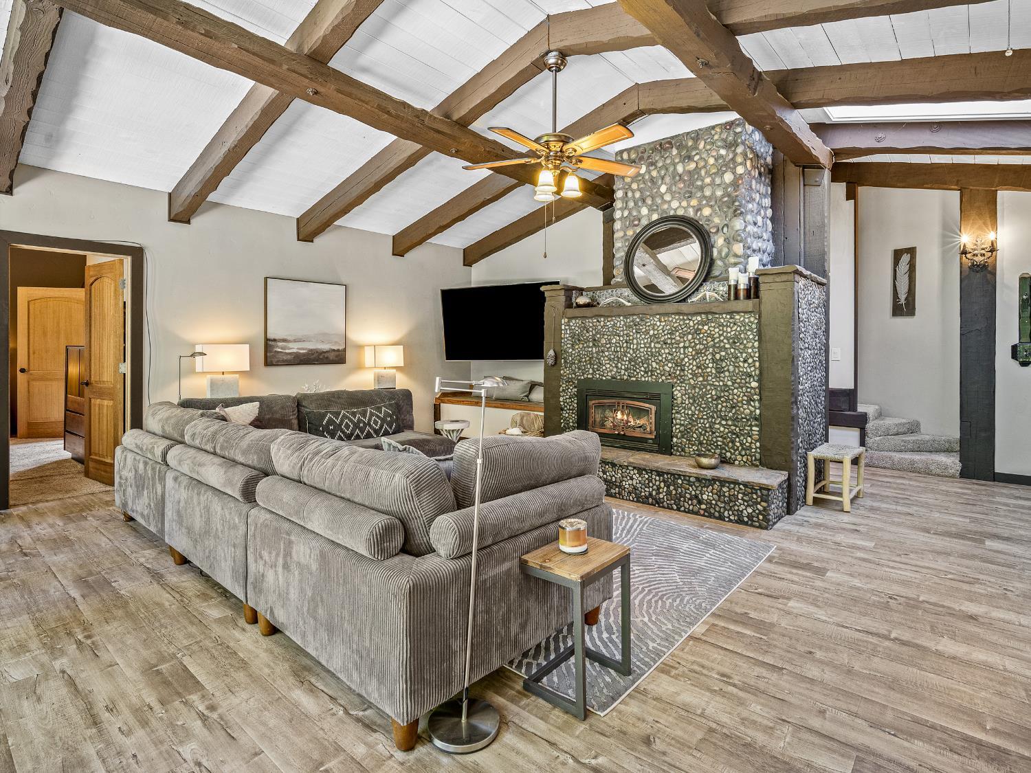 Placerville, California, 95667, United States, 4 Bedrooms Bedrooms, ,4 BathroomsBathrooms,Residential,For Sale,1881790