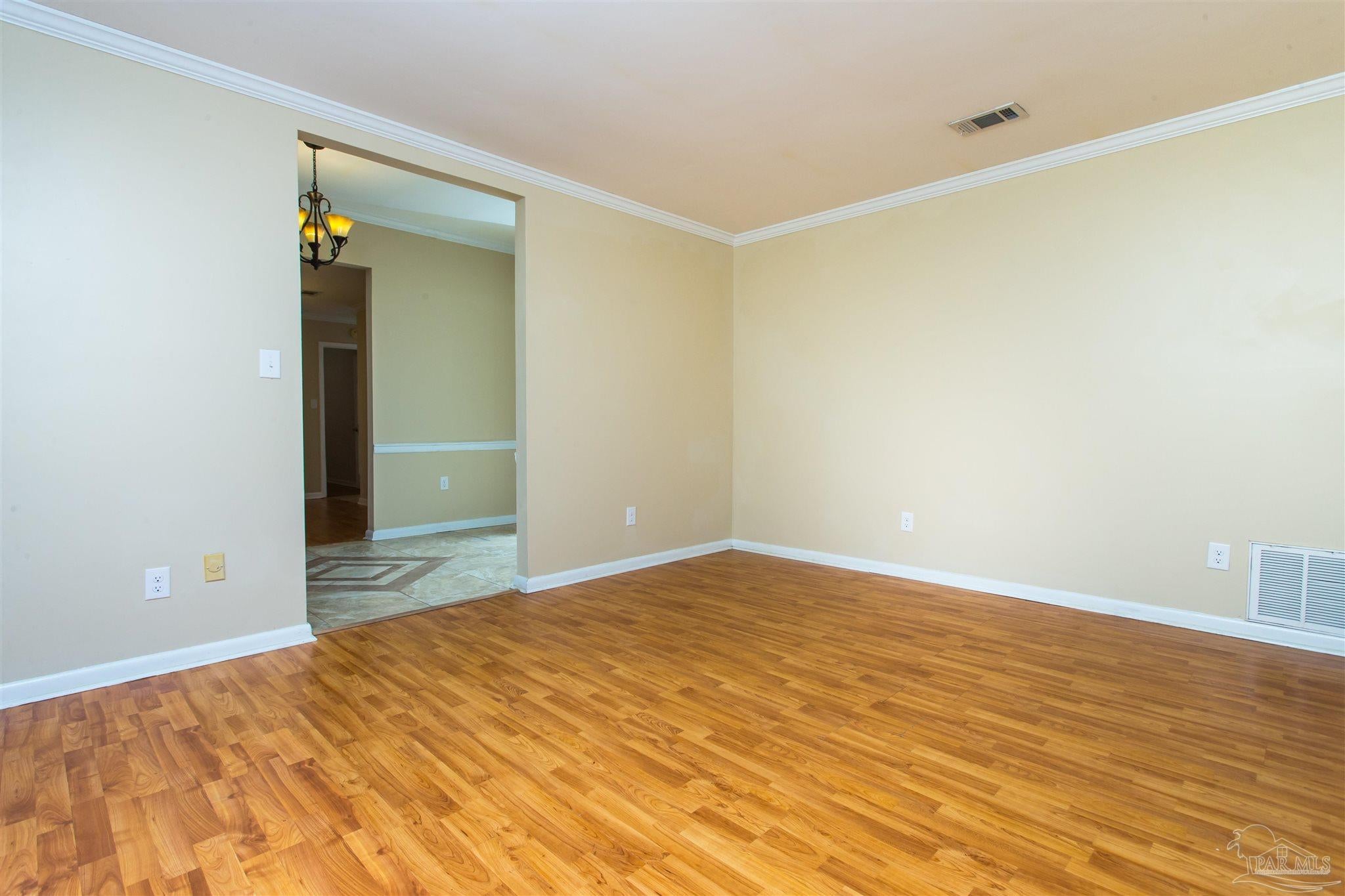 Gulf Breeze, Florida, 32561, United States, 3 Bedrooms Bedrooms, ,3 BathroomsBathrooms,Residential,For Sale,1842112
