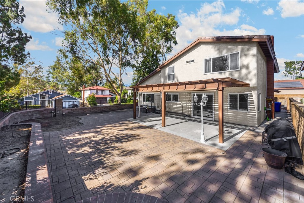 Pomona, California, 91766, United States, 4 Bedrooms Bedrooms, ,2 BathroomsBathrooms,Residential,For Sale,1977719