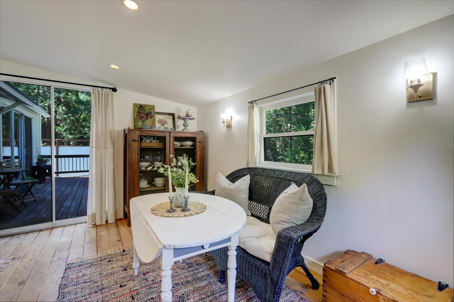 Nevada City, California, 95959, United States, 2 Bedrooms Bedrooms, ,1 BathroomBathrooms,Residential,For Sale,1982930