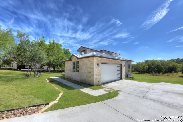 Castroville, Texas, 78009, United States, 3 Bedrooms Bedrooms, ,3 BathroomsBathrooms,Residential,For Sale,1926550