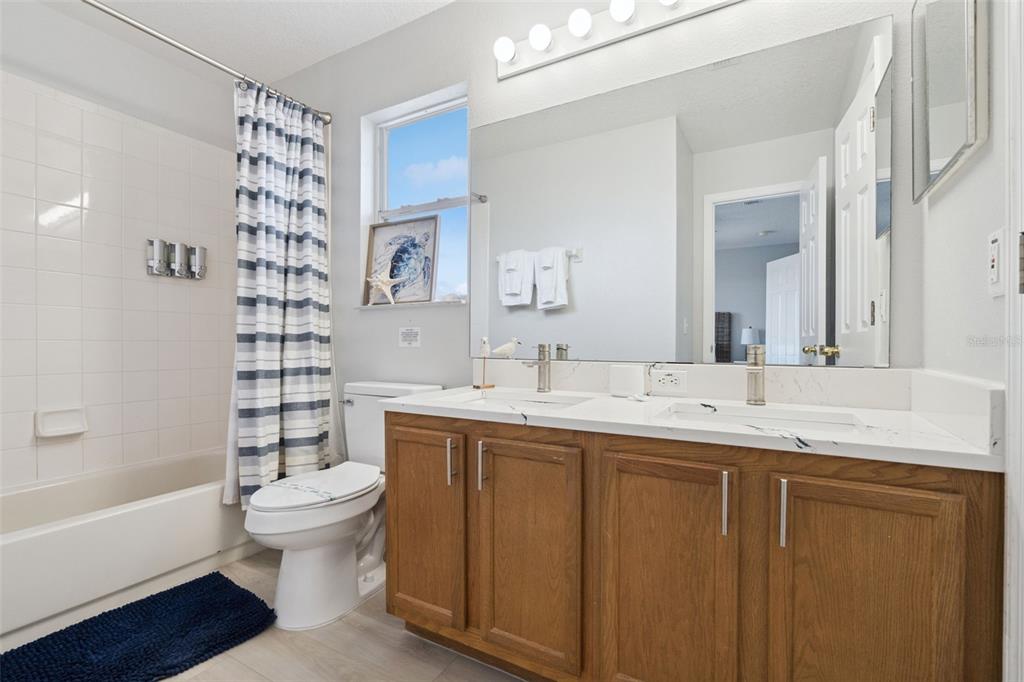 Kissimmee, Florida, 34747, United States, 6 Bedrooms Bedrooms, ,4 BathroomsBathrooms,Residential,For Sale,1992818