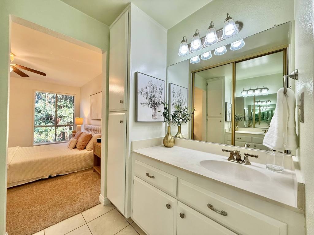 Long Beach, California, 90815, United States, 1 Bedroom Bedrooms, ,1 BathroomBathrooms,Residential,For Sale,1864208