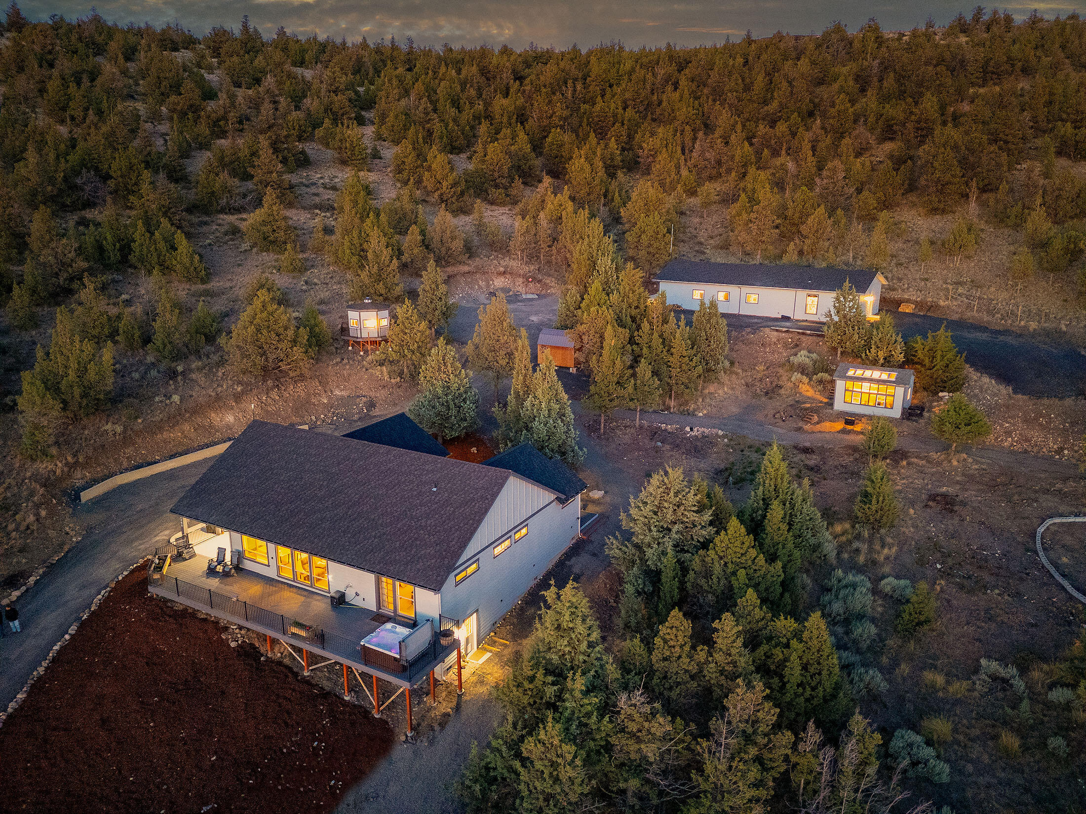 Prineville, Oregon, 97754, United States, 3 Bedrooms Bedrooms, ,2 BathroomsBathrooms,Residential,For Sale,1903608