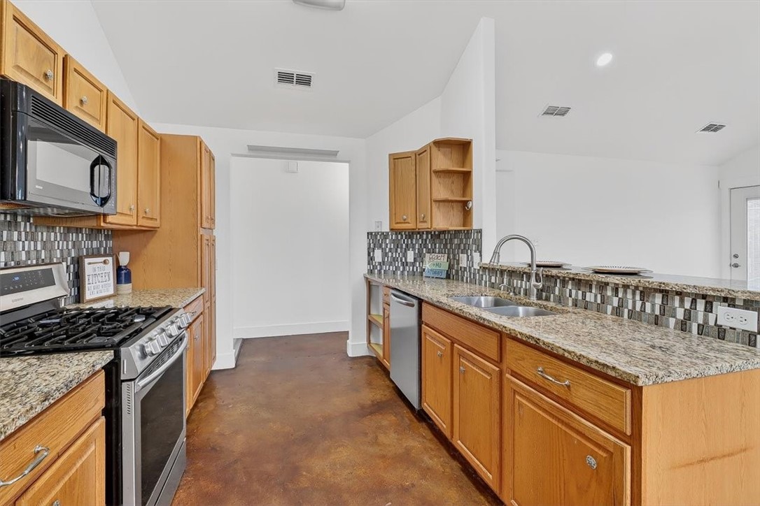 Port Aransas, Texas, 78373, United States, 3 Bedrooms Bedrooms, ,2 BathroomsBathrooms,Residential,For Sale,2001769