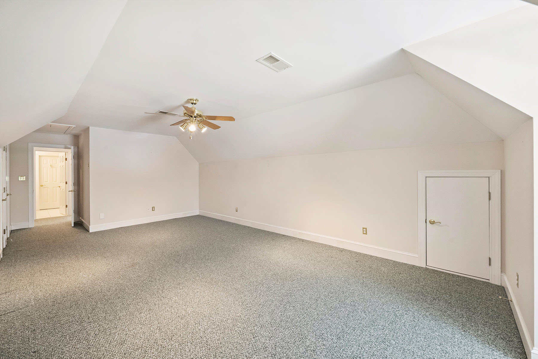  OAK HARBOR - 物件實景