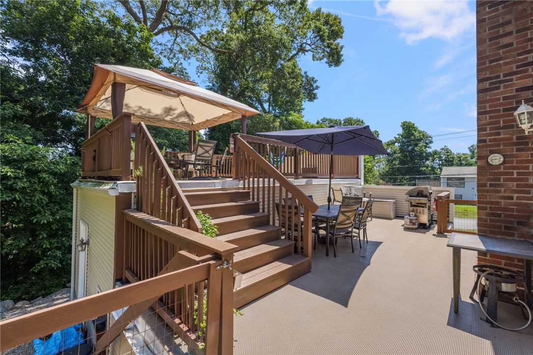 North Kingstown, Rhode Island, 02874, United States, 3 Bedrooms Bedrooms, ,2 BathroomsBathrooms,Residential,For Sale,1906008