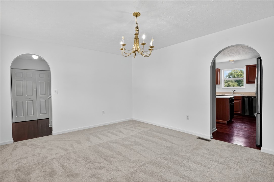 Richland, Pennsylvania, 15044, United States, 4 Bedrooms Bedrooms, ,4 BathroomsBathrooms,Residential,For Sale,1932266