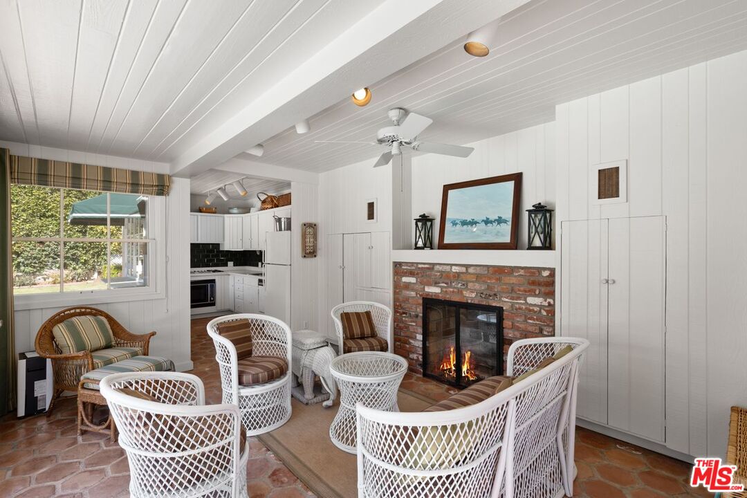 Los Angeles, California, 90024, United States, 6 Bedrooms Bedrooms, ,6 BathroomsBathrooms,Residential,For Sale,1925414