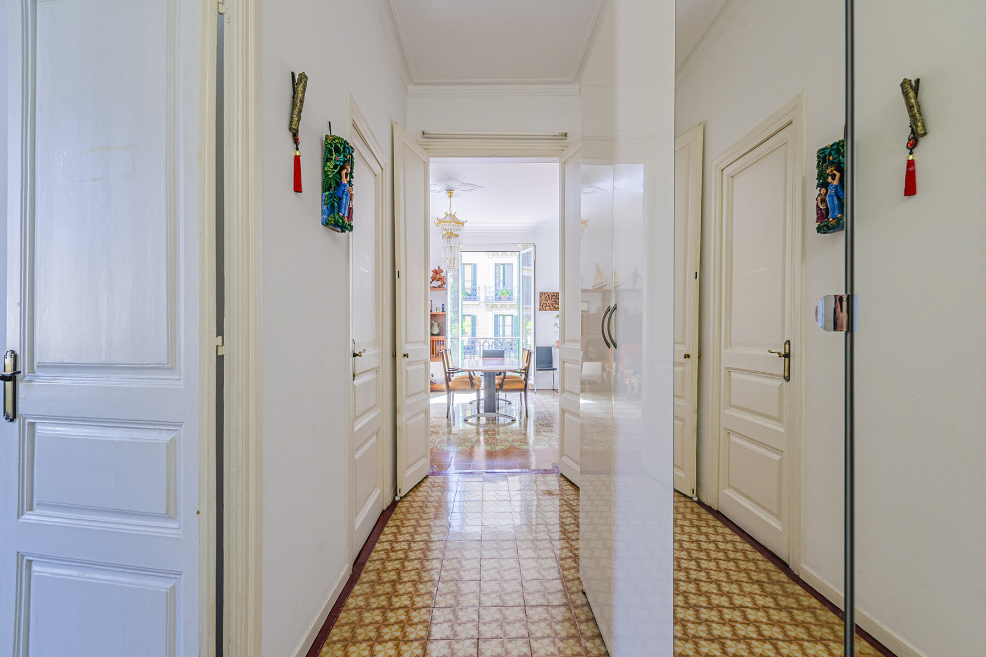  Fascinating exterior apartment with views of Pasaje Permanyer - 物件實景