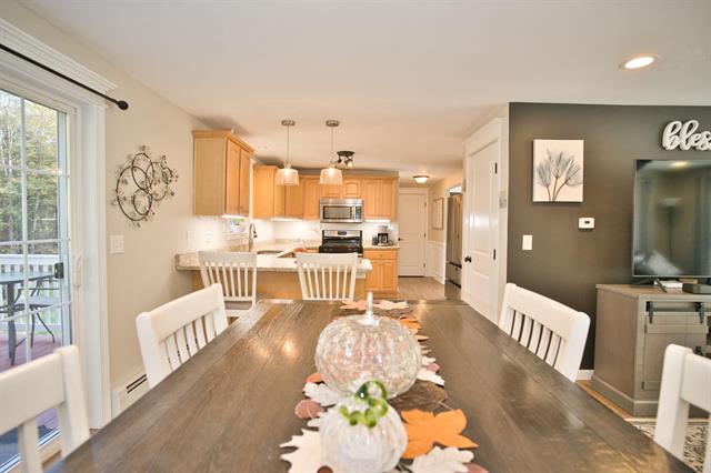 Epsom, New Hampshire, 03234, United States, 3 Bedrooms Bedrooms, ,2 BathroomsBathrooms,Residential,For Sale,1980336