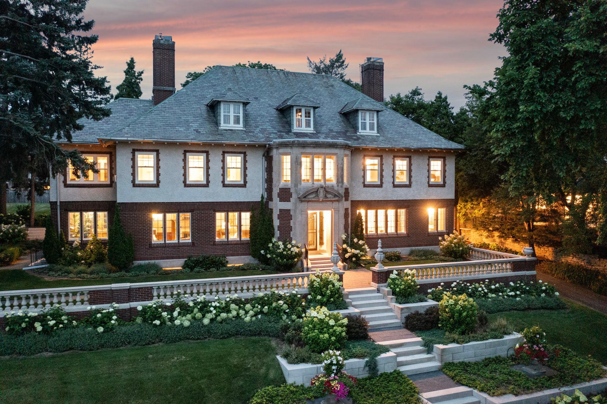 Minneapolis, Minnesota, 55416, United States, 5 Bedrooms Bedrooms, ,4 BathroomsBathrooms,Residential,For Sale,1907666