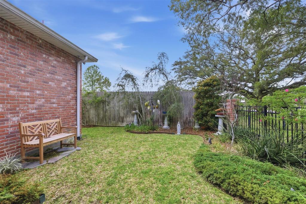 Lake Charles, Louisiana, 70605, United States, 3 Bedrooms Bedrooms, ,3 BathroomsBathrooms,Residential,For Sale,2027172