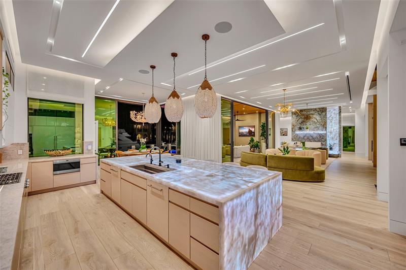 Fort Lauderdale, Florida, 33301, United States, 5 Bedrooms Bedrooms, ,8 BathroomsBathrooms,Residential,For Sale,1971363