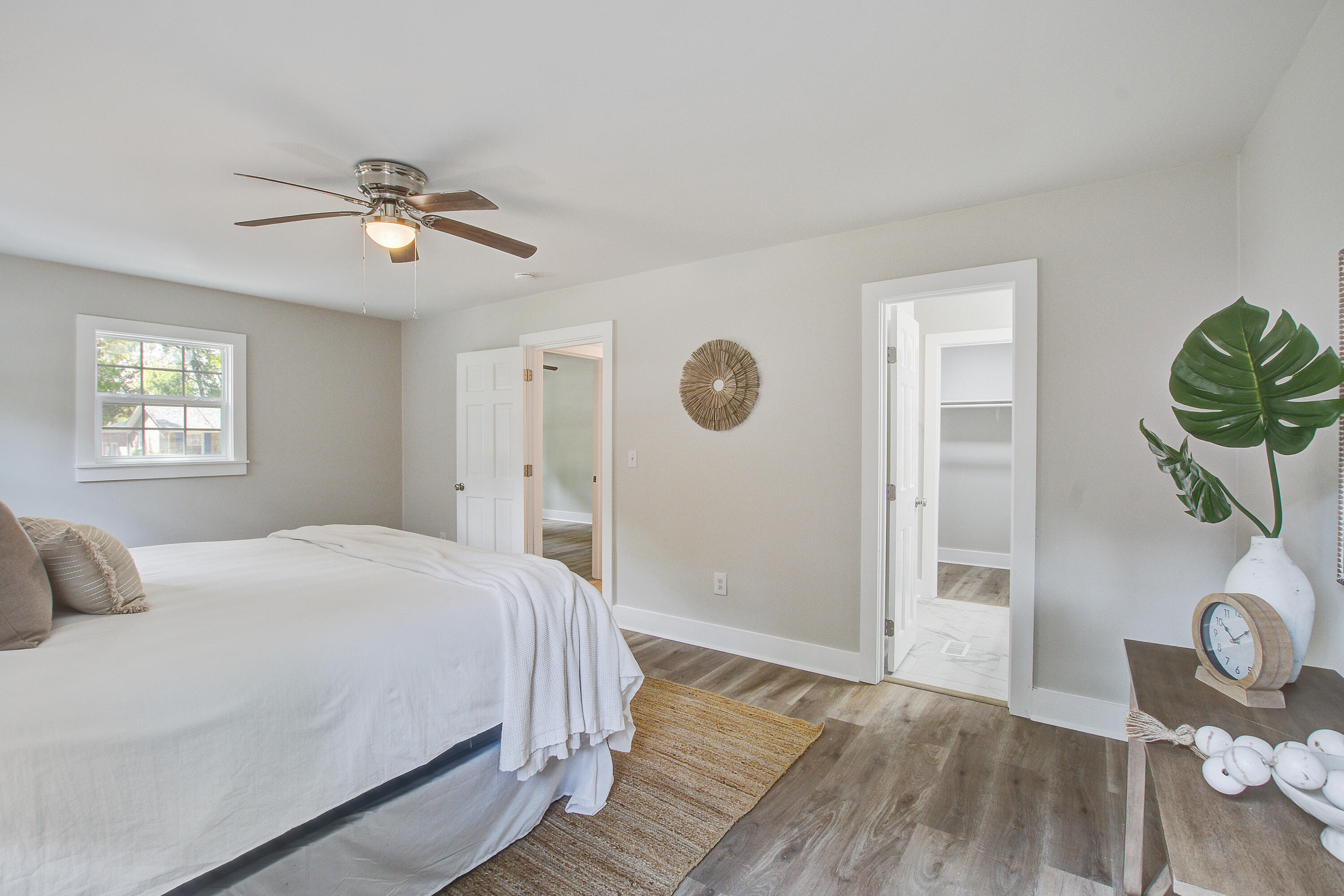 Summerville, South Carolina, 29485, United States, 6 Bedrooms Bedrooms, ,3 BathroomsBathrooms,Residential,For Sale,1950313