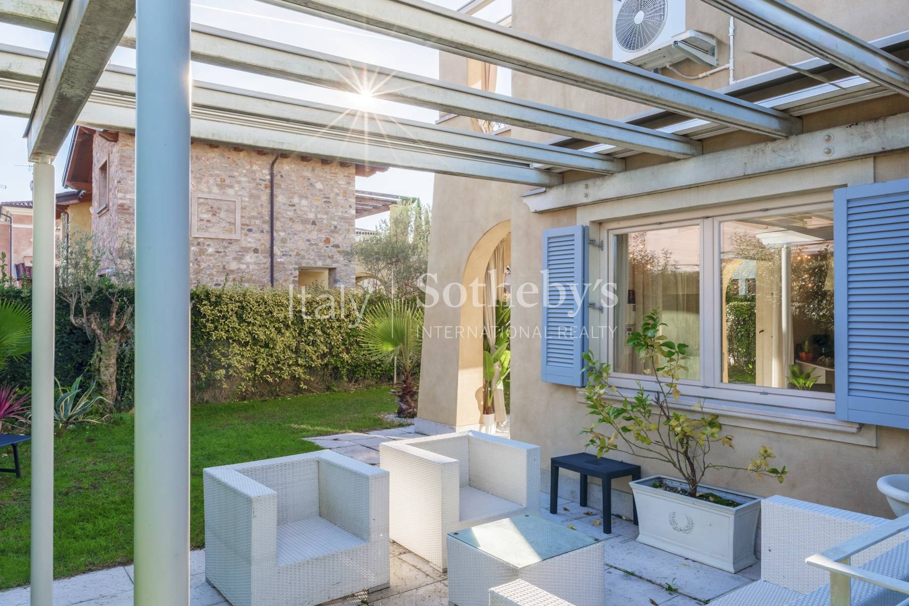  Detached home within a residential complex with swimming pool - 物件實景
