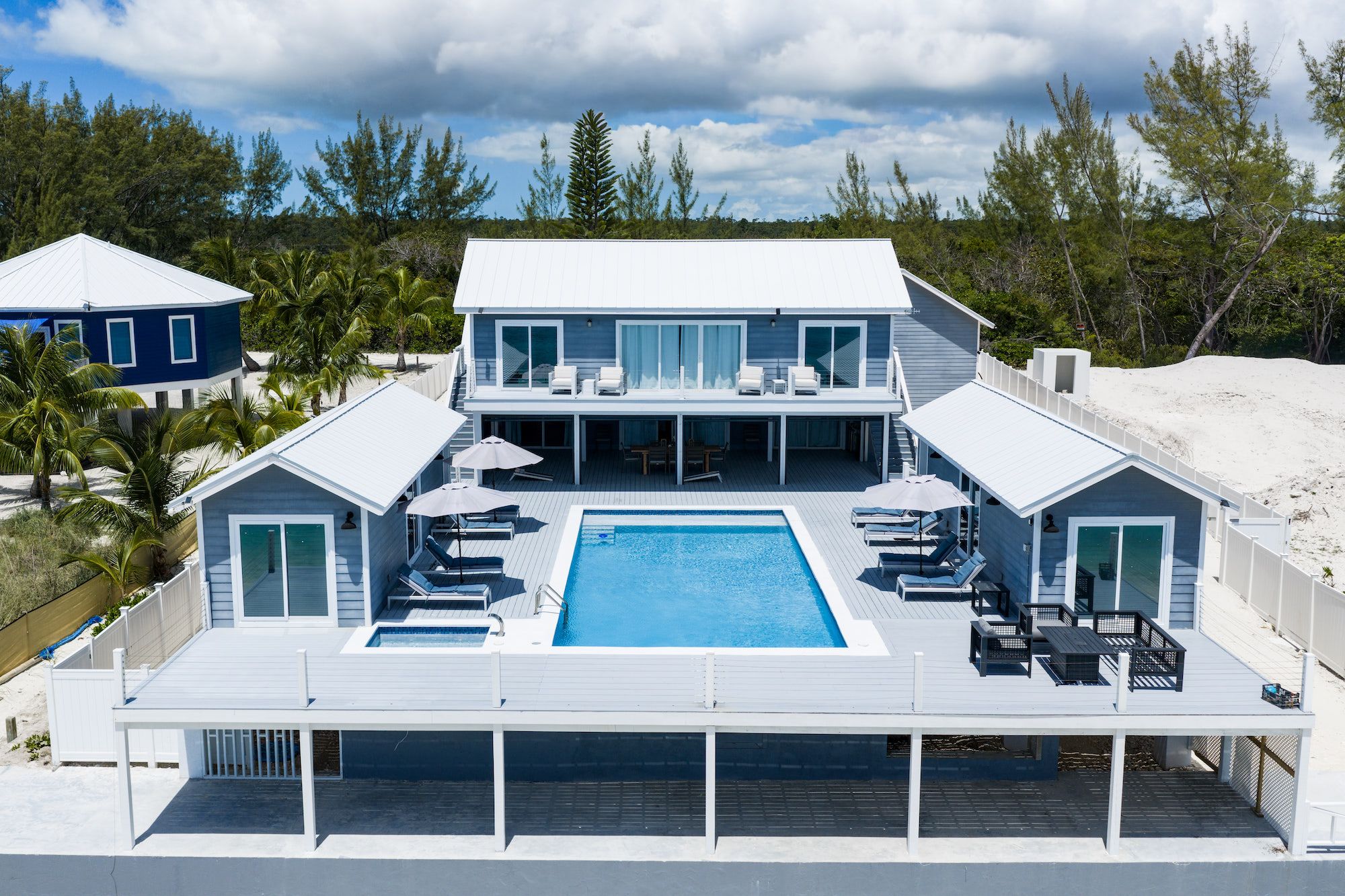  Secluded Beachfront Retreat with Ocean Views - 物件實景