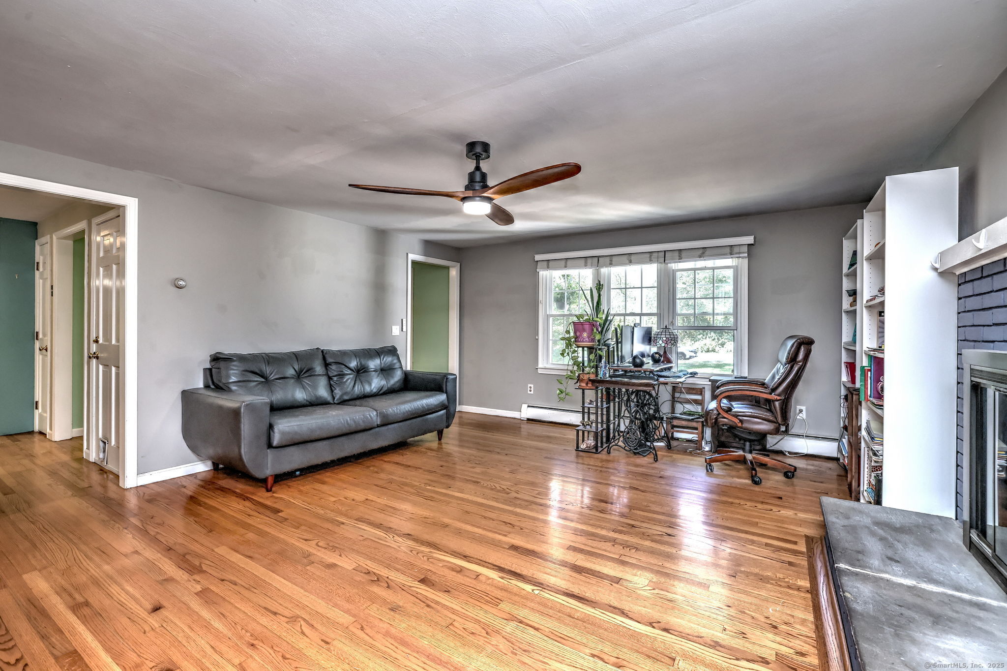 Guilford, Connecticut, 06437, United States, 4 Bedrooms Bedrooms, ,3 BathroomsBathrooms,Residential,For Sale,1955104