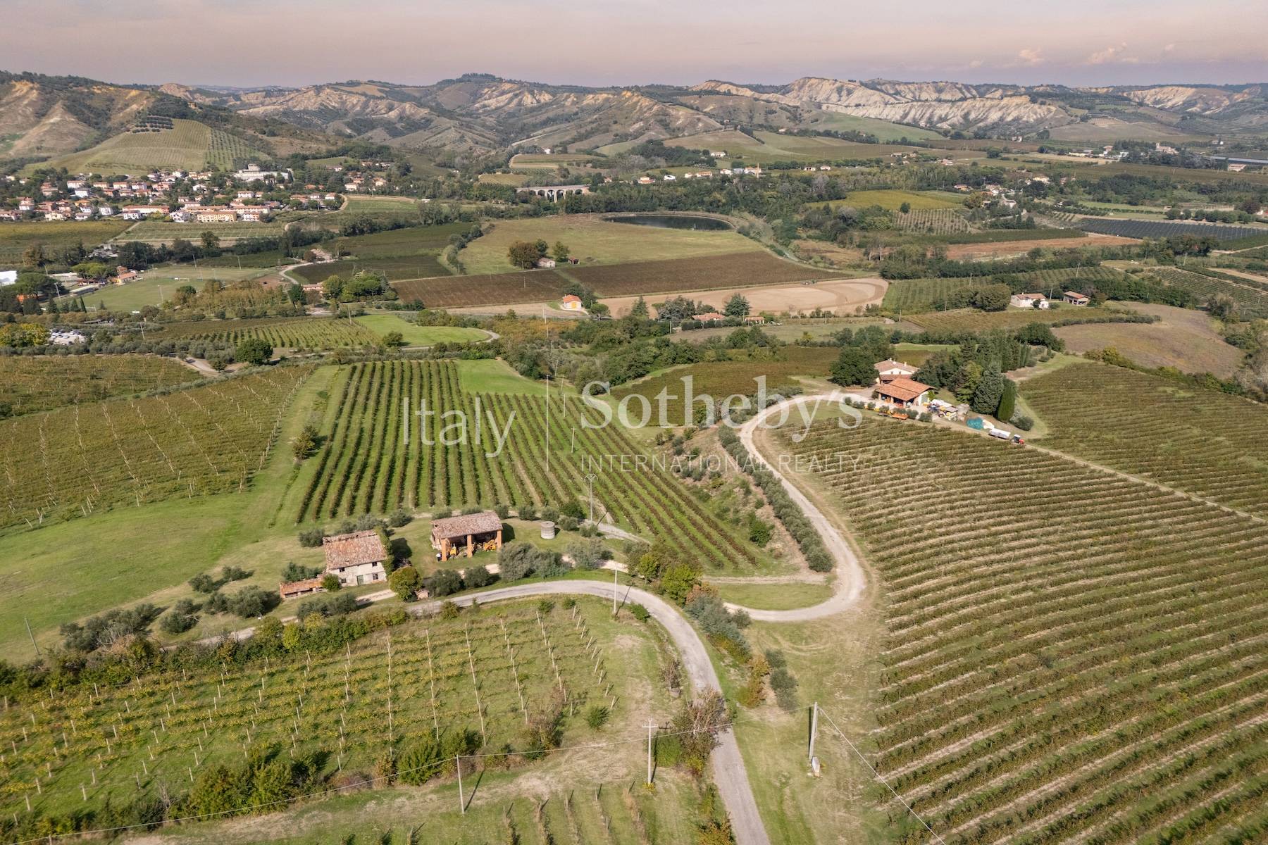  Enchanting agricultural and wine estate on the hills of Romagna - 物件實景