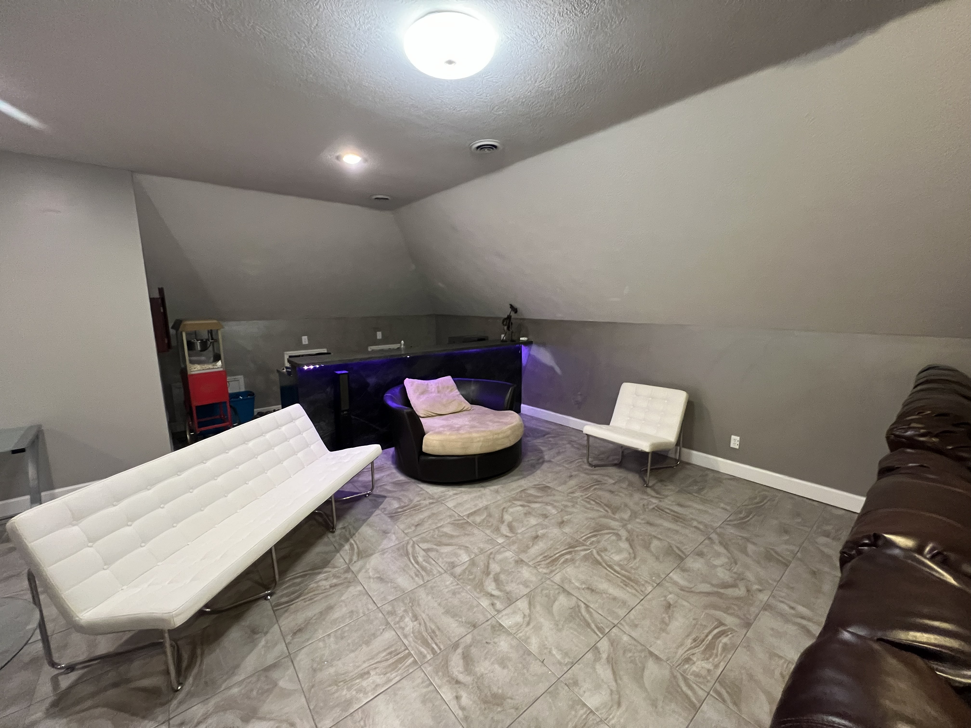 Terre Haute, Indiana, 47802, United States, 3 Bedrooms Bedrooms, ,4 BathroomsBathrooms,Residential,For Sale,1976424