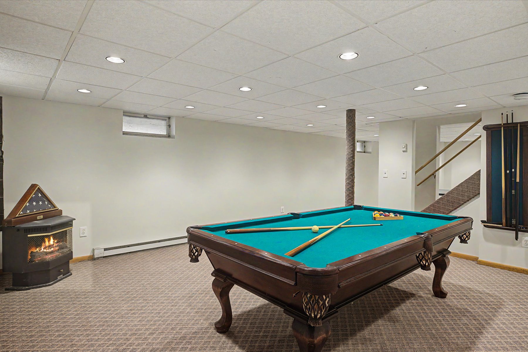  Well Maintained Colonial Home with Exceptional Equestrian Property - 物件實景