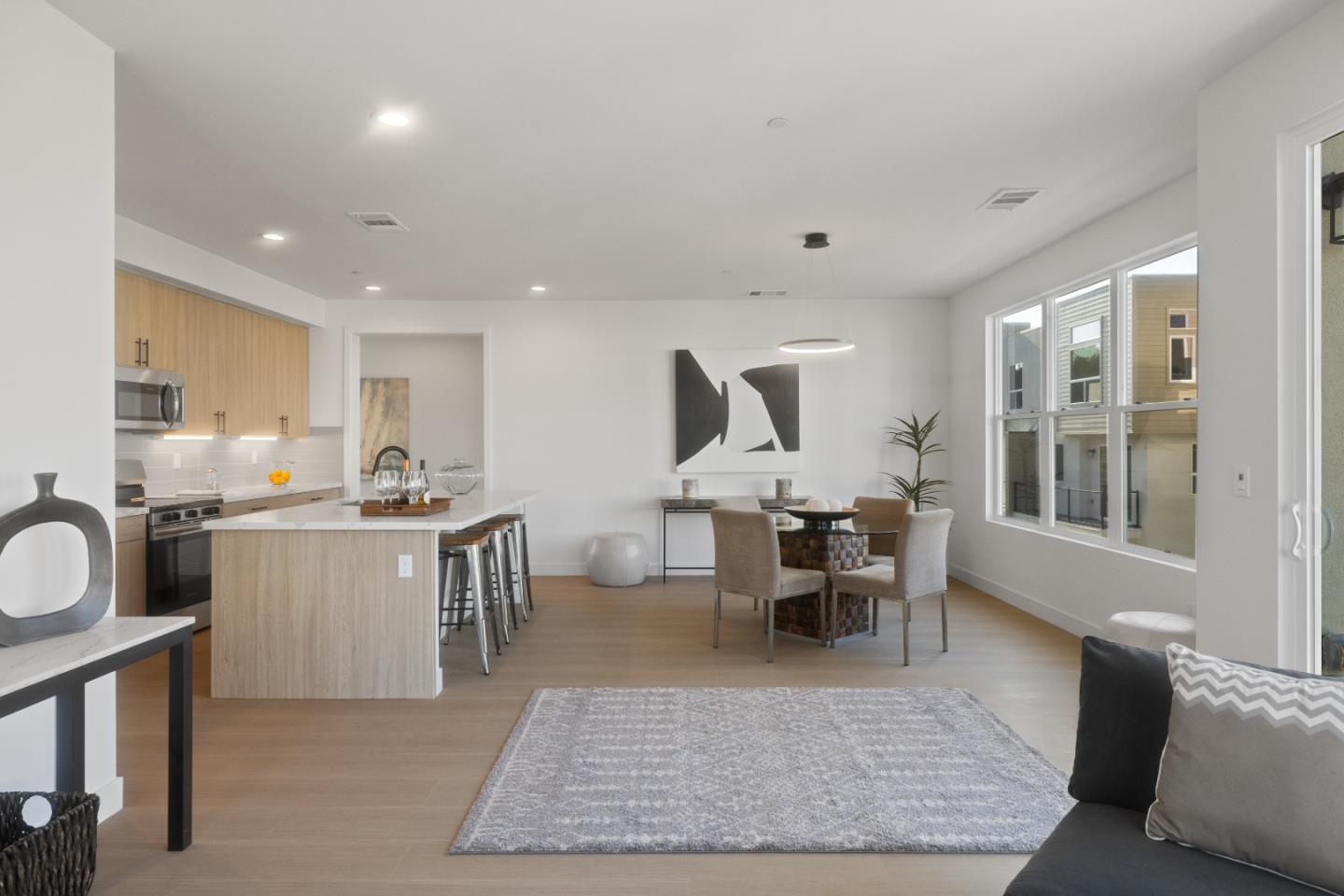 Pacifica, California, 94044, United States, 4 Bedrooms Bedrooms, ,4 BathroomsBathrooms,Residential,For Sale,2003276