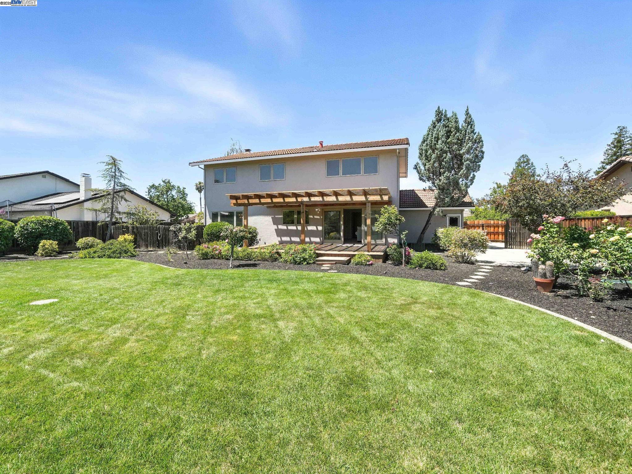 Livermore, California, 94550, United States, 4 Bedrooms Bedrooms, ,2 BathroomsBathrooms,Residential,For Sale,1901124