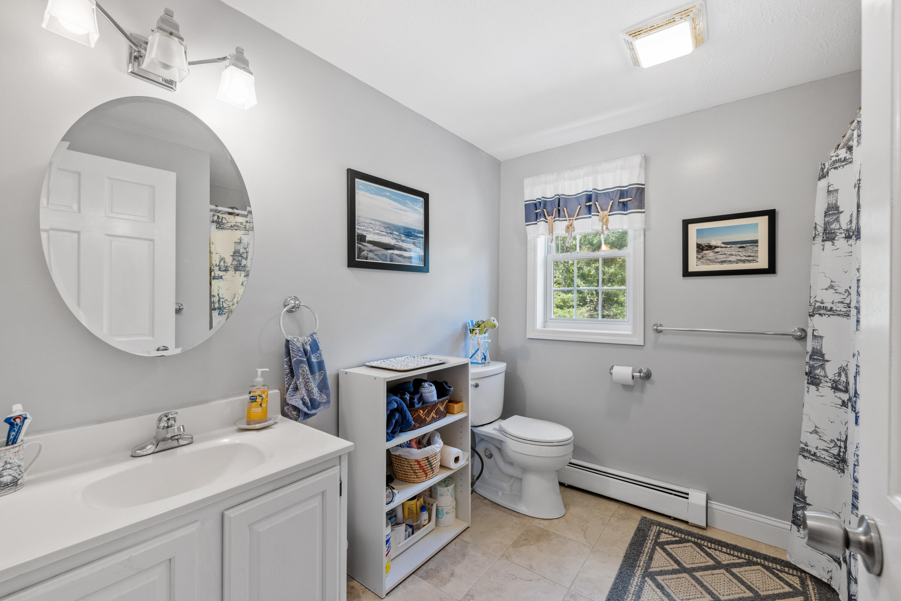 Kennebunk, Maine, 04043, United States, 4 Bedrooms Bedrooms, ,3 BathroomsBathrooms,Residential,For Sale,1901134