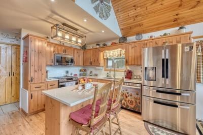 Murphy, North Carolina, 28906, United States, 3 Bedrooms Bedrooms, ,3 BathroomsBathrooms,Residential,For Sale,1917249