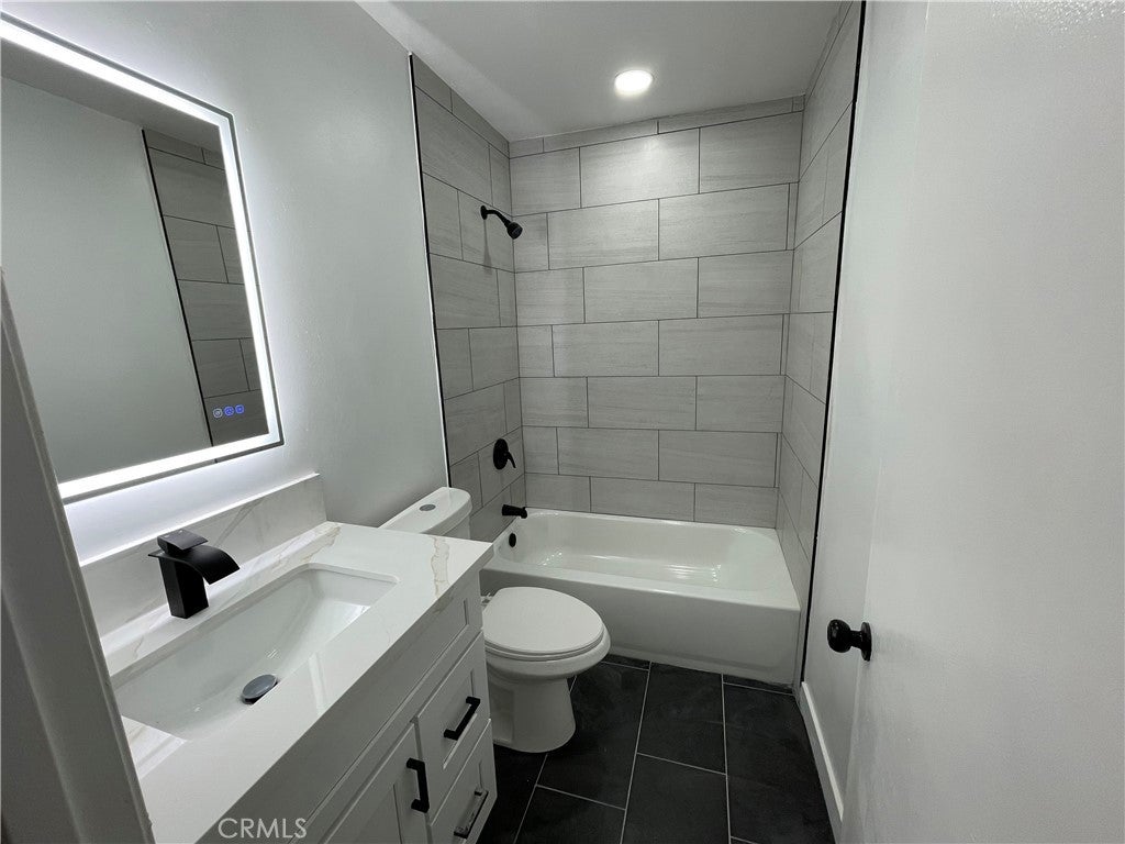 Rosemead, California, 91770, United States, 3 Bedrooms Bedrooms, ,3 BathroomsBathrooms,Residential,For Sale,1996137