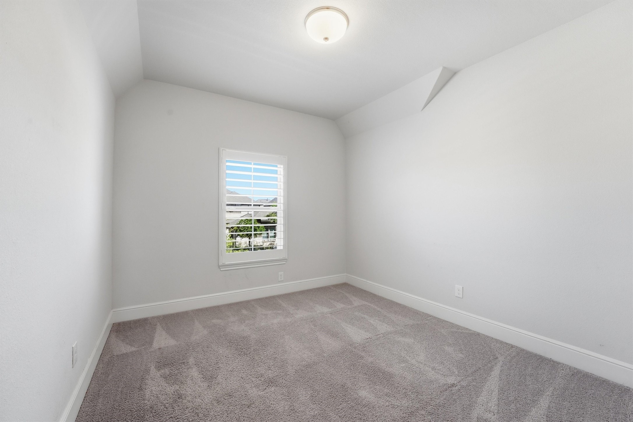  18011 Zagranski Cedar - 物件實景