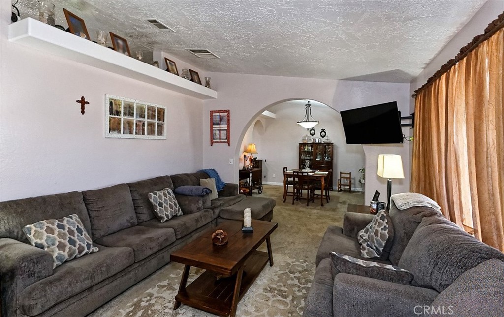 Oak Hills, California, 92344, United States, 4 Bedrooms Bedrooms, ,3 BathroomsBathrooms,Residential,For Sale,1942623