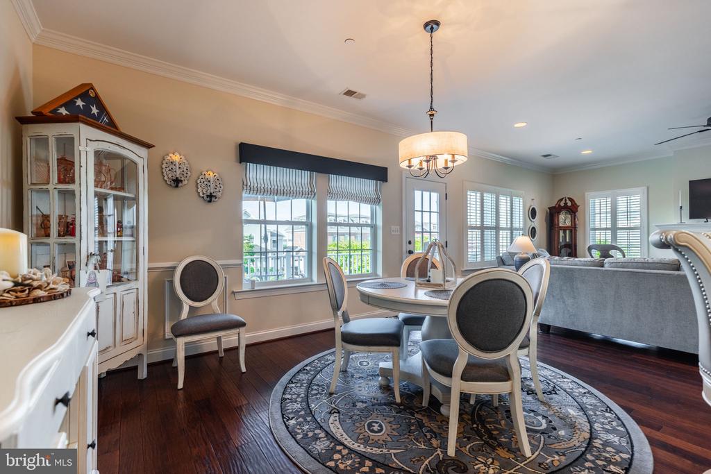 Chestertown, Maryland, 21620, United States, 2 Bedrooms Bedrooms, ,3 BathroomsBathrooms,Residential,For Sale,1949914