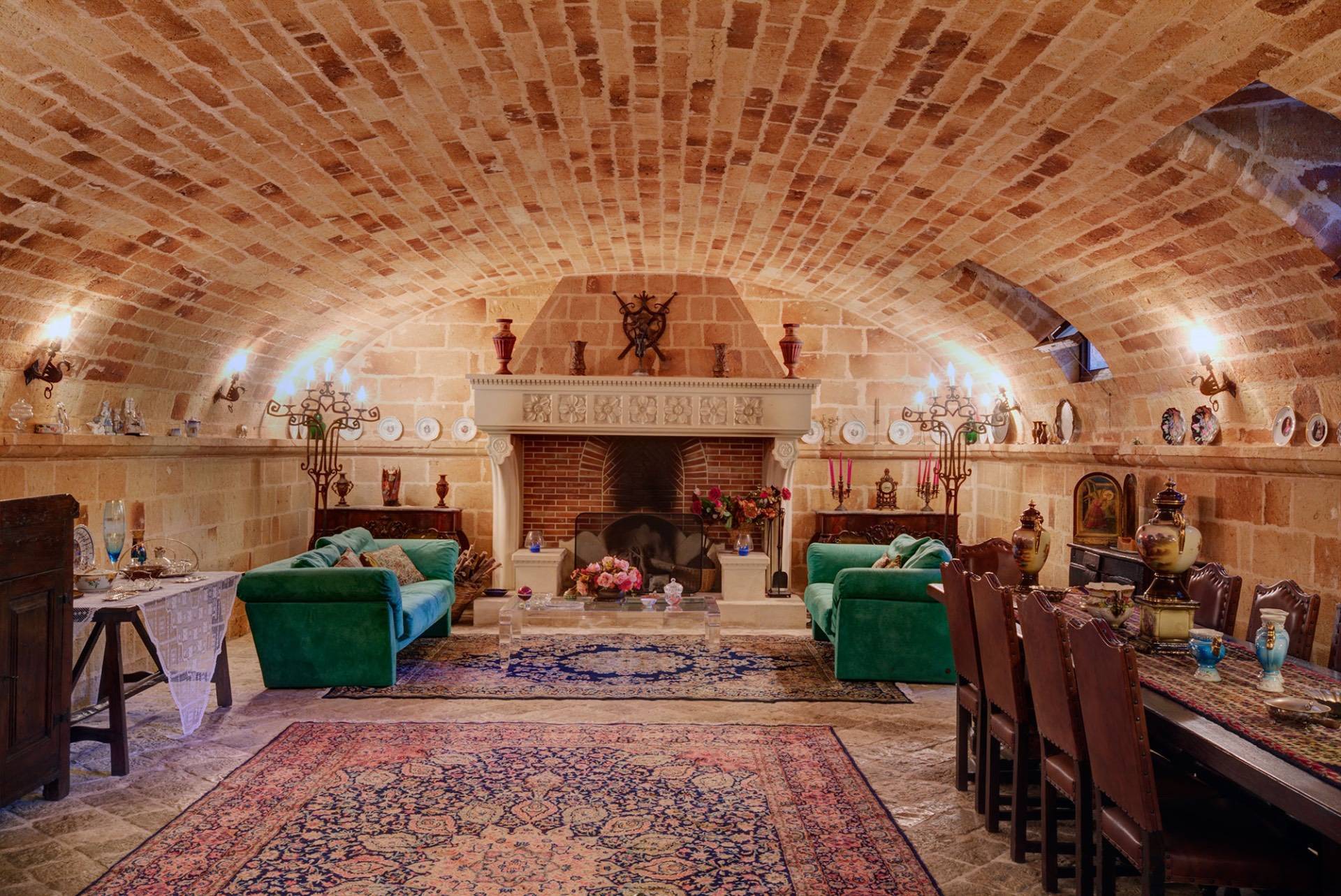 Lecce, Lecce, 73100, IT, 10 Bedrooms Bedrooms, ,10 BathroomsBathrooms,Residential,For Sale,1991439