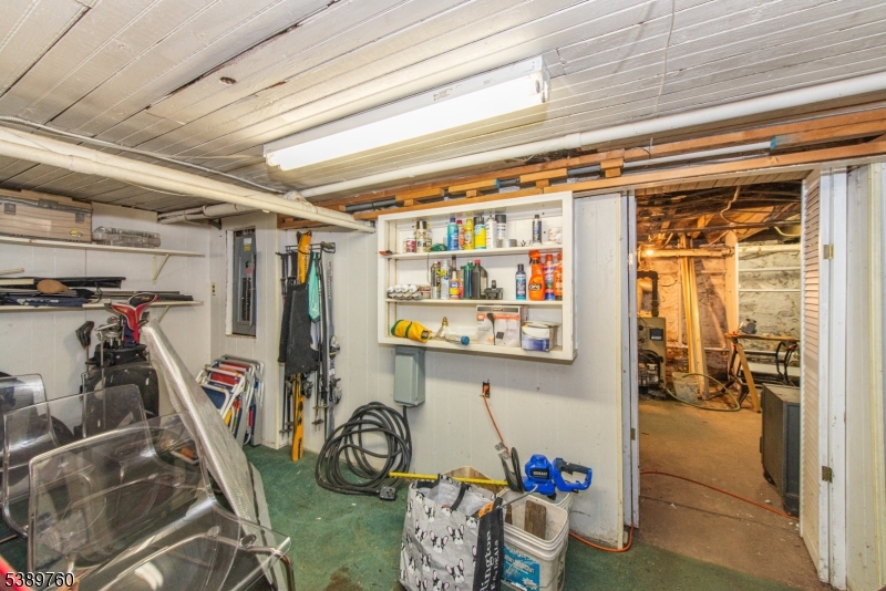 Bernardsville Boro, New Jersey, 07924, United States, 3 Bedrooms Bedrooms, ,3 BathroomsBathrooms,Residential,For Sale,1960559