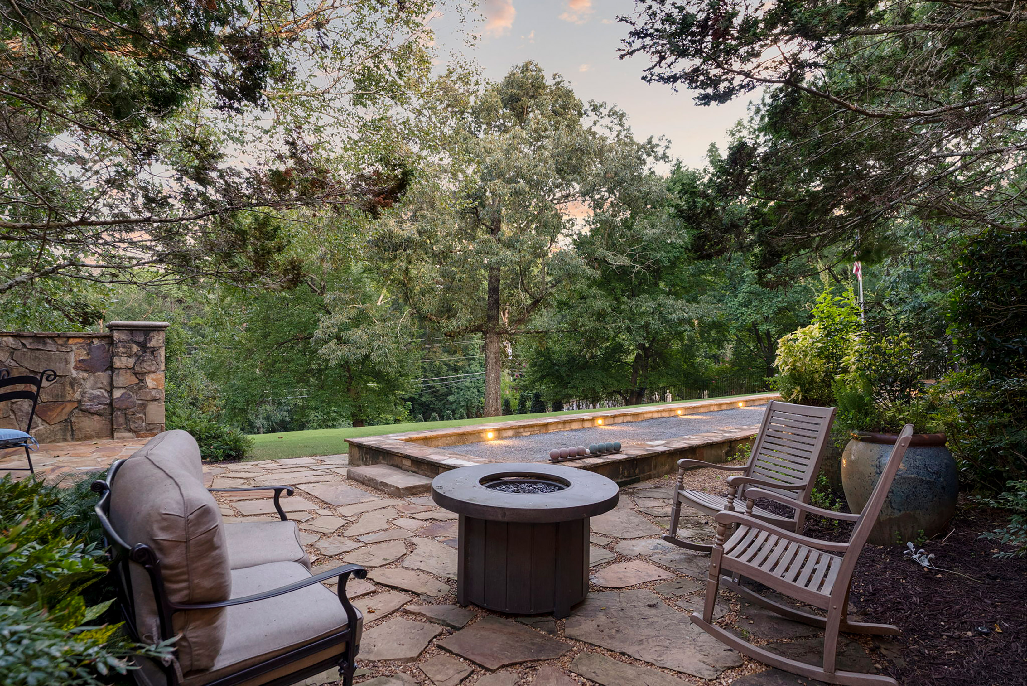  Remarkable Spanish-style Estate on 3.8+/- Private Acres - 物件實景