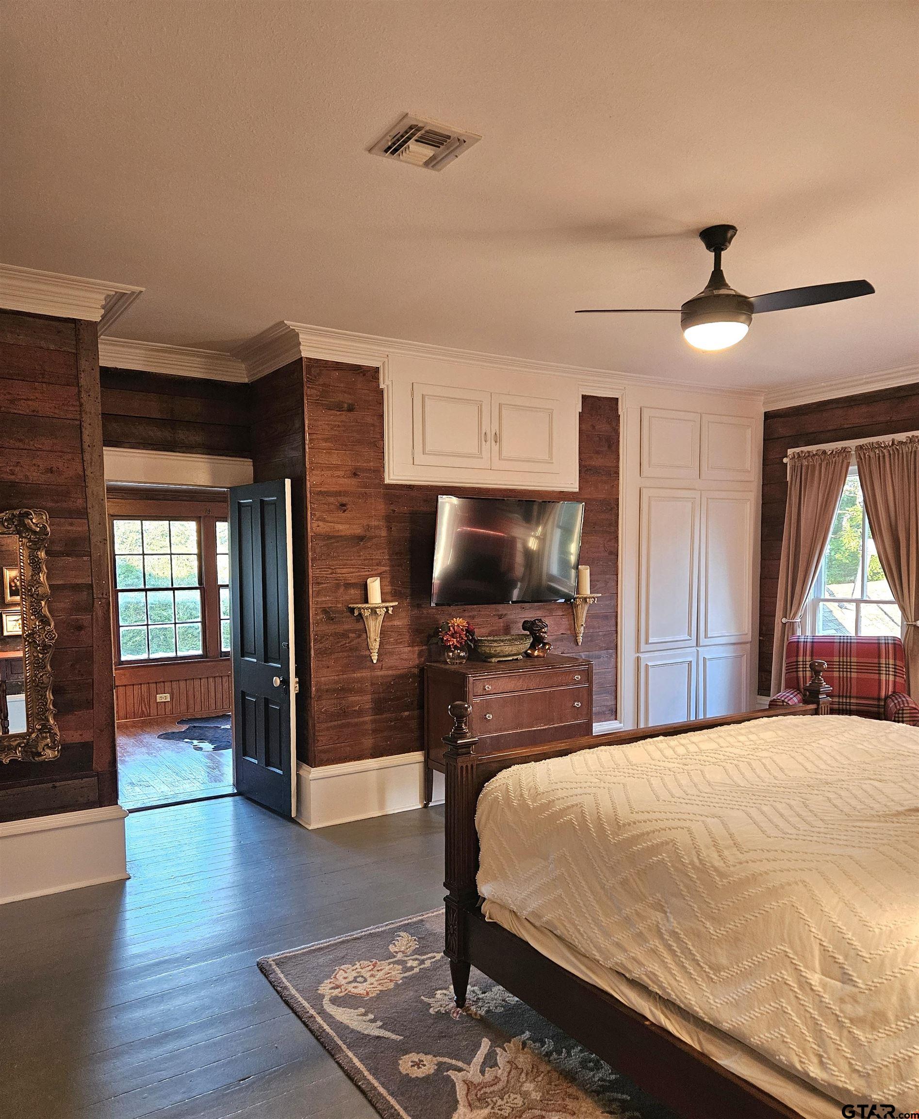 Jacksonville, Texas, 75766, United States, 5 Bedrooms Bedrooms, ,4 BathroomsBathrooms,Residential,For Sale,2000635