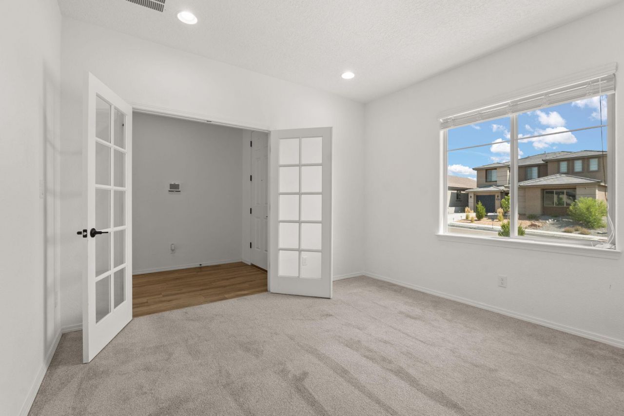 Albuquerque, New Mexico, 87120, United States, 4 Bedrooms Bedrooms, ,2 BathroomsBathrooms,Residential,For Sale,1917579