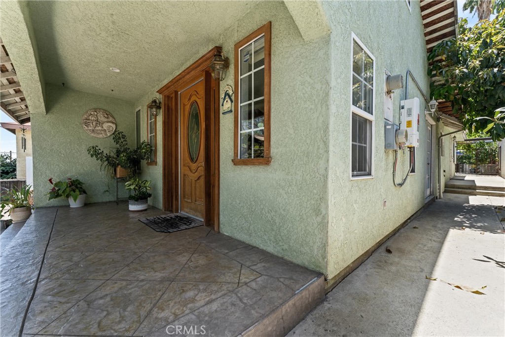 Los Angeles, California, 90033, United States, 4 Bedrooms Bedrooms, ,3 BathroomsBathrooms,Residential,For Sale,1834728