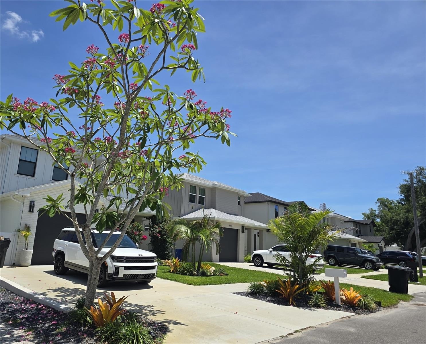 ST PETERSBURG, Florida, 33714, United States, 4 Bedrooms Bedrooms, ,3 BathroomsBathrooms,Residential,For Sale,2036130